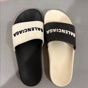 Balenciaga Dual-Tone Black and Cream Slides